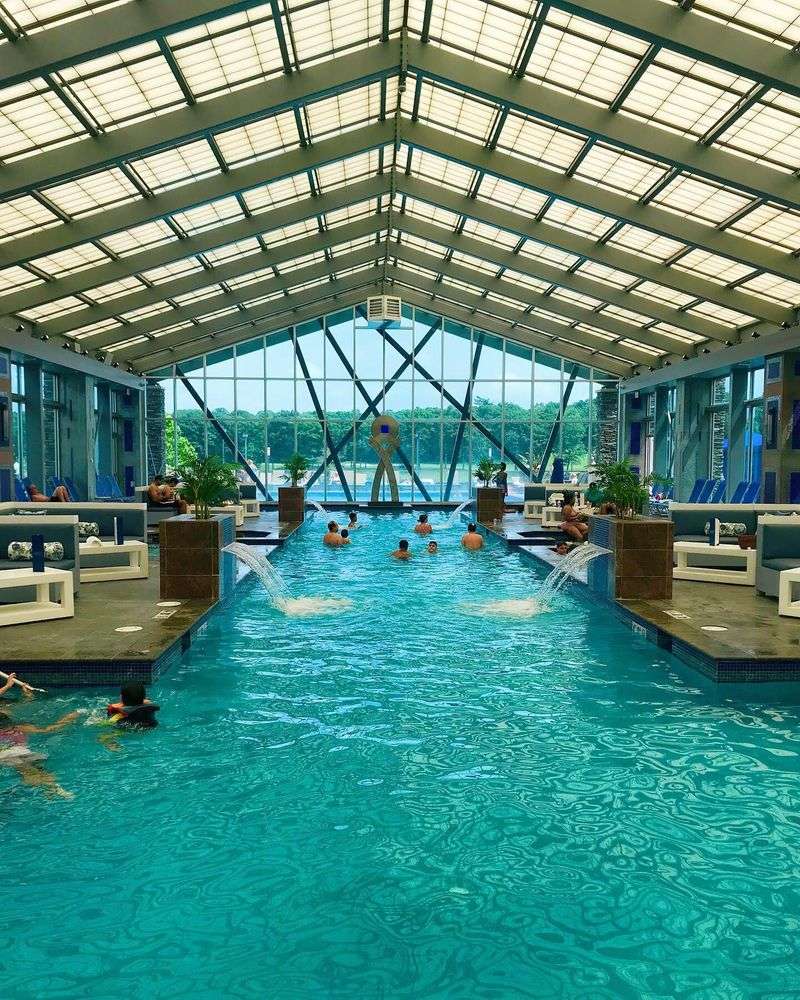 The Swim-Up Bar Sets the Vacation Mood
