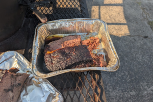 This Unassuming Tennessee Food Truck Serves Barbecue That’s Worth Going Out of Your Way For