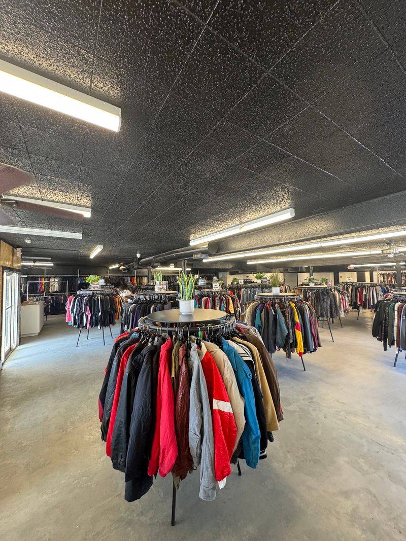 Thrift @ The Warehouse