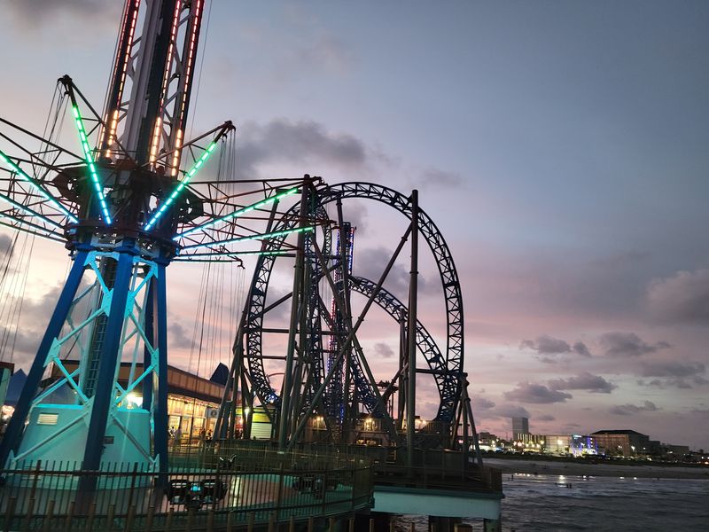 Turn One Pier Visit Into A Full Island Adventure