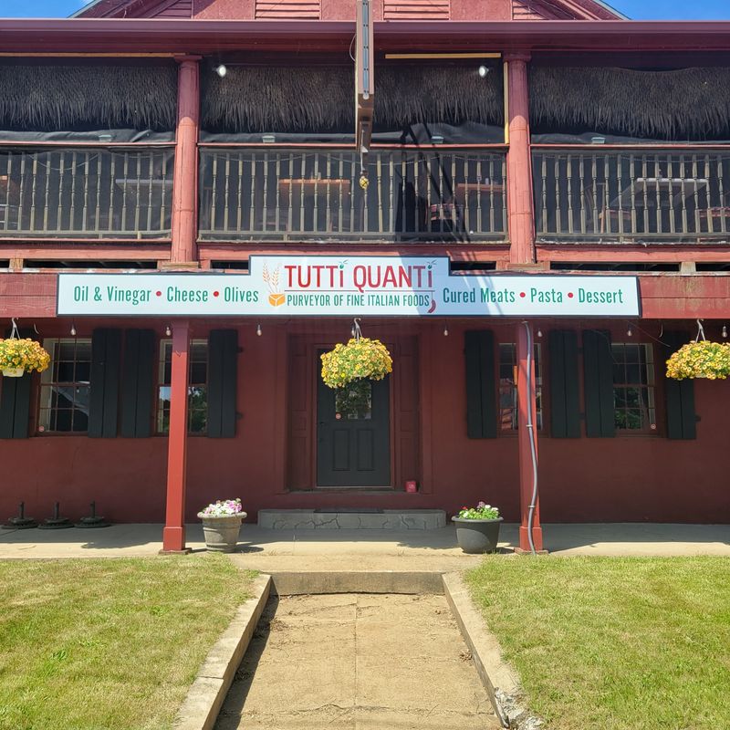 Tutti Quanti Italian Market: Sturbridge Pantry Browsing