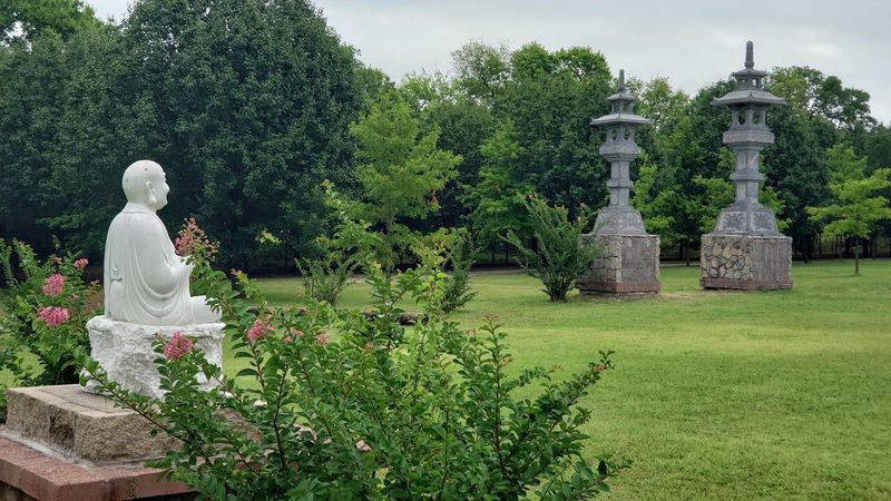 Why This Garden Earns the Detour