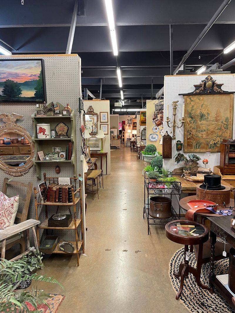 Winchester Antique Mall - Franklin