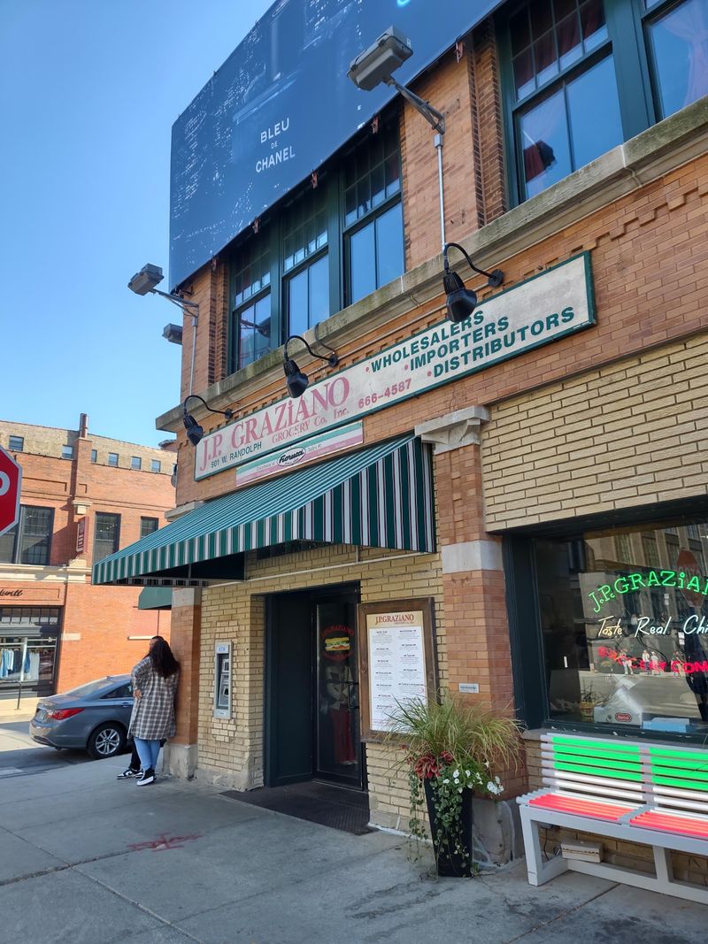 Night Owls Get Their Own Sandwich Window