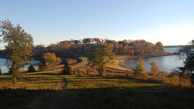 World’s End: Harbor Breezes and Hingham Foliage World’s End: Harbor Breezes and Hingham Foliage
