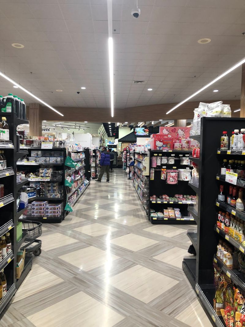 The Snack Aisle Is Where Willpower Goes On Vacation The Snack Aisle Is Where Willpower Goes On Vacation
