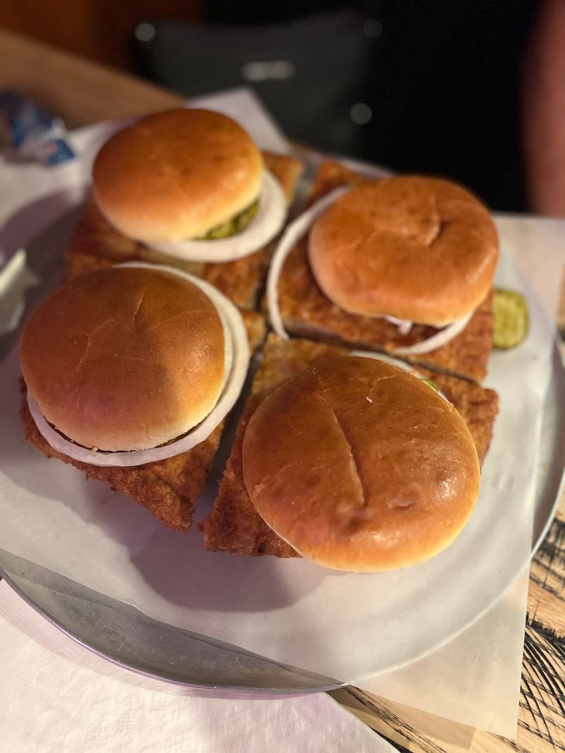 Meet the King Tenderloin, a Sandwich With Four Buns