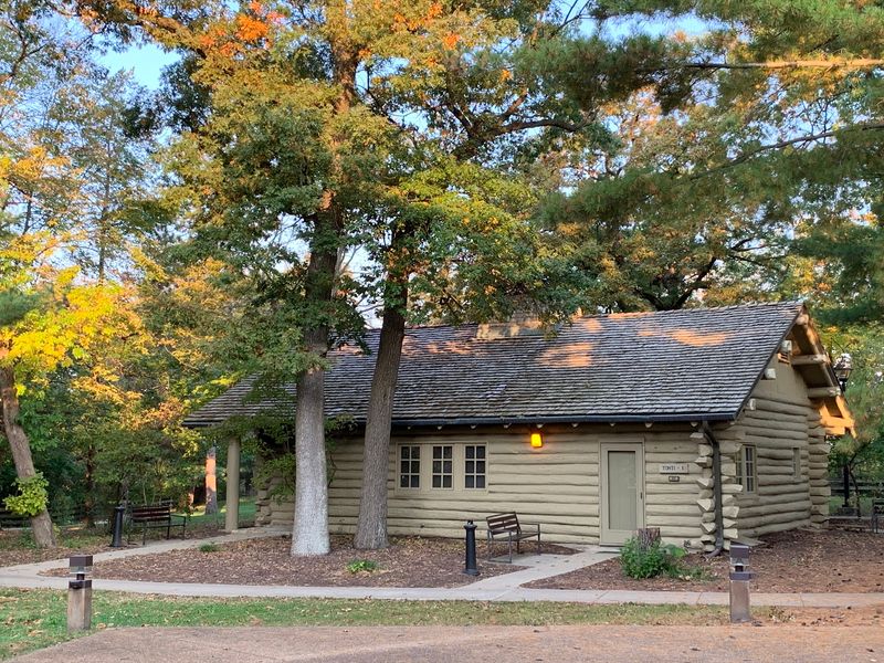Starved Rock Lodge & Conference Center