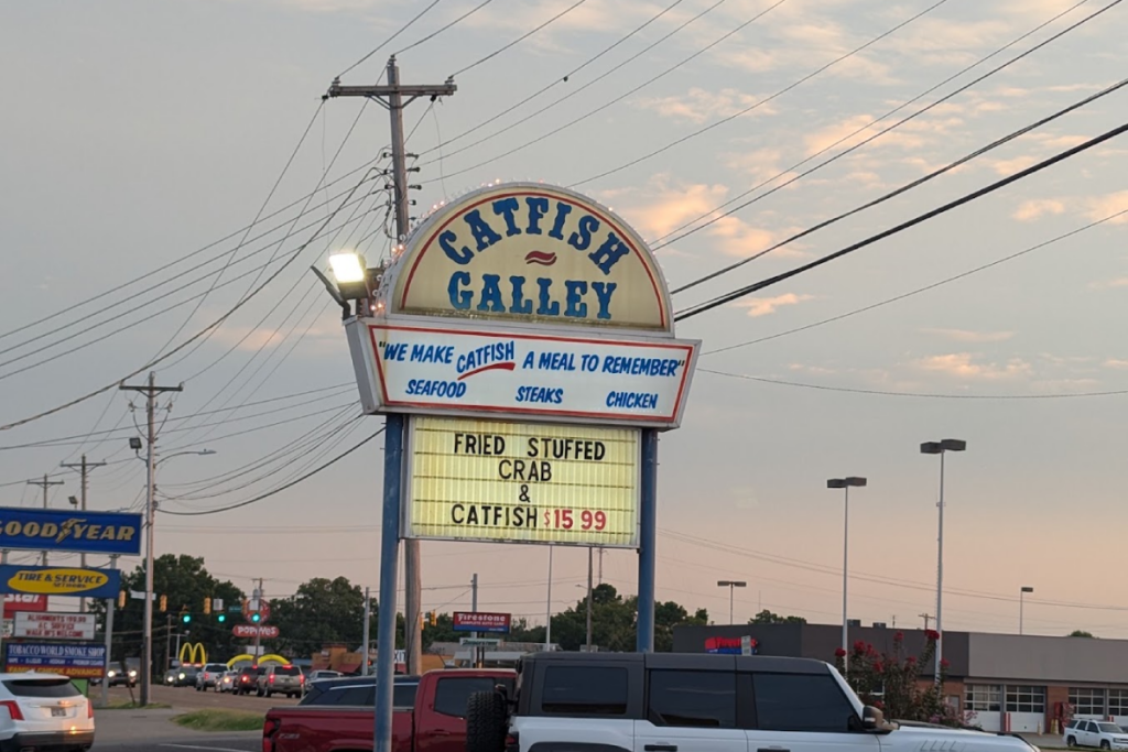 You Can Find Crispy, Golden Fried Fish at These 10 No-Frills Tennessee Restaurants