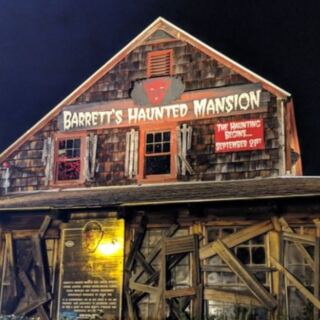 A Terrifying Abandoned Motel Awaits Inside This South Shore Massachusetts Halloween Attraction