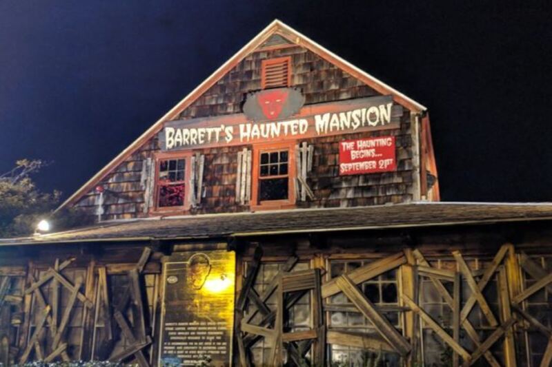 A Terrifying Abandoned Motel Awaits Inside This South Shore Massachusetts Halloween Attraction