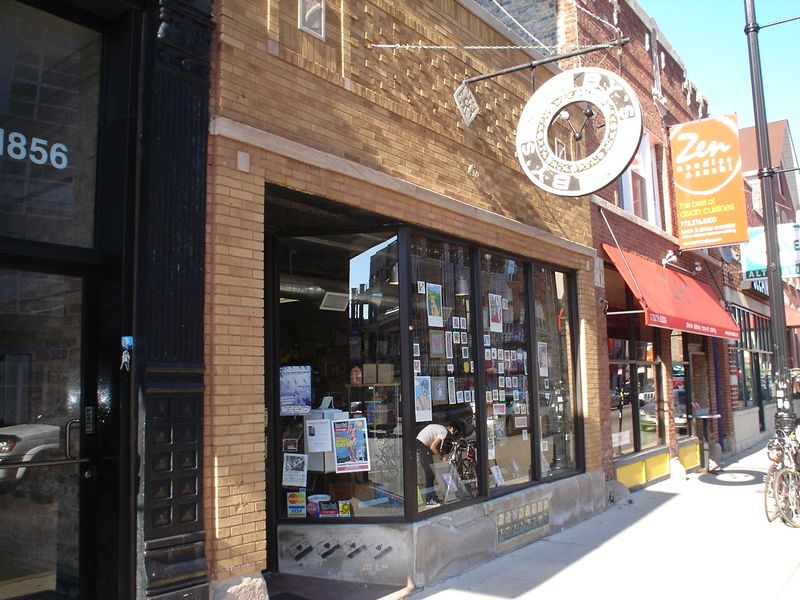 A Storefront on North Avenue That Hides a Whole Universe