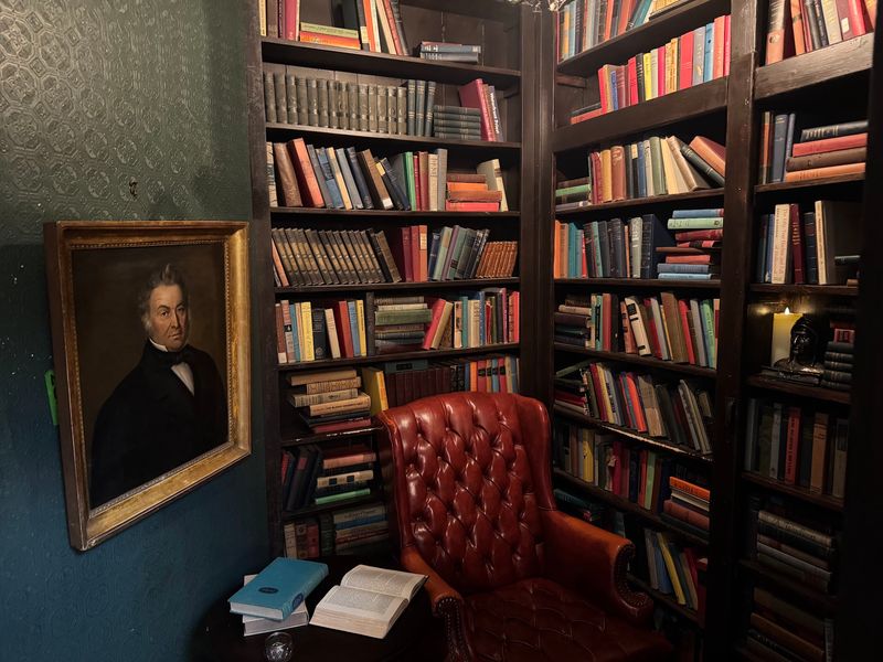 Bookshelves Everywhere Make It Hard To Leave Bookshelves Everywhere Make It Hard To Leave
