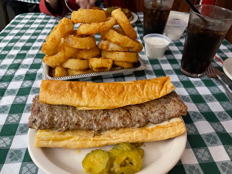 The Garlic Butter Poorboy That Made Crest Hill Famous The Garlic Butter Poorboy That Made Crest Hill Famous