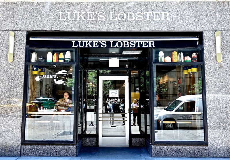 Luke's Lobster City Hall