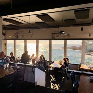 This Oregon Restaurant Perches on a Cliff So You Watch Whales Spout Over Your Clam Chowder