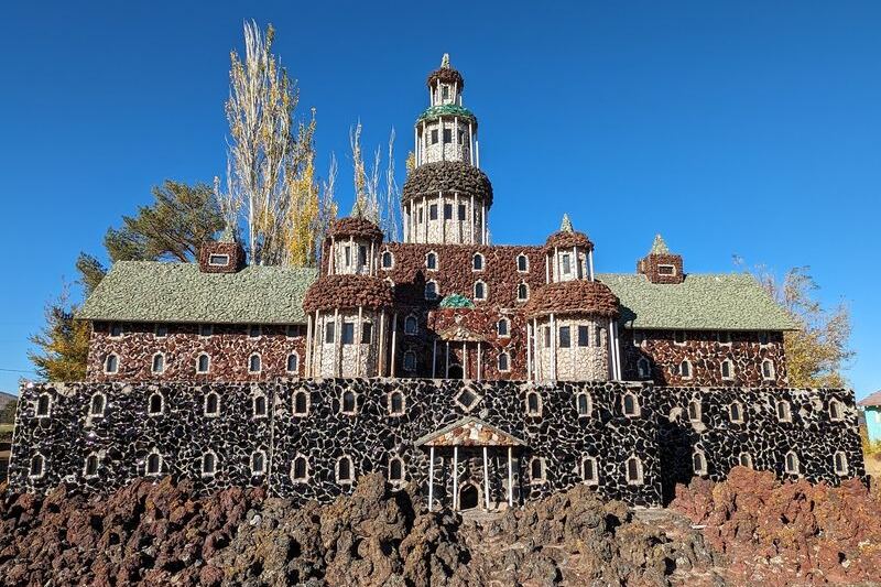 This Oregon Rock Garden Is a Tiny Kingdom of Castles Built From Lava and Petrified Wood