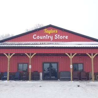This Minnesota Amish Bulk Foods Store Hides Shelves Of Old-Fashioned Country Treasures