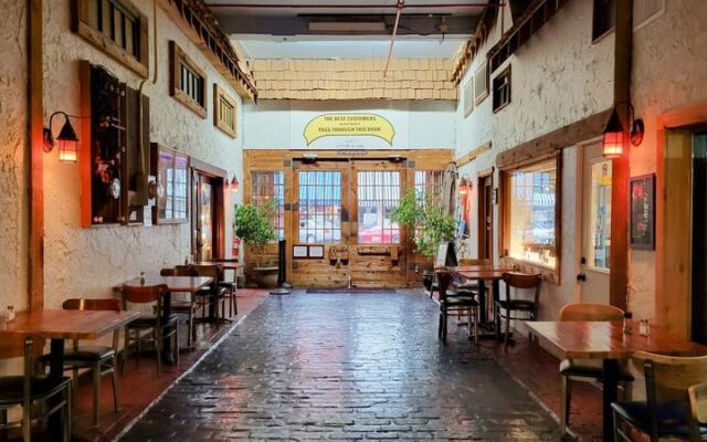 Locals Guard This Old-School Oregon Deli Like a Secret, and One Bite Explains Why