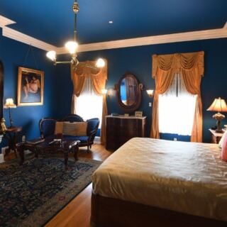 7 Historic New Jersey Inns With Ghost Stories Attached to Specific Rooms
