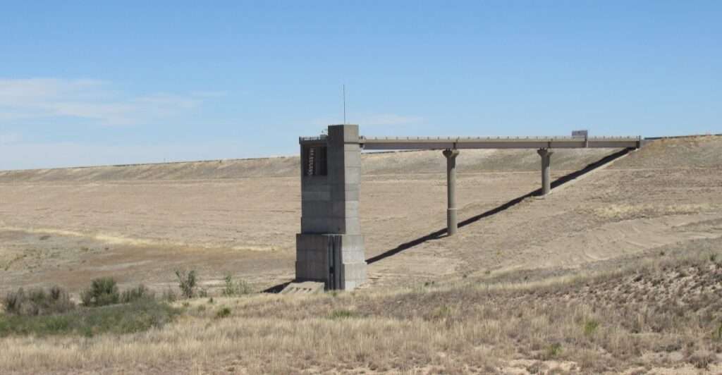 Docks Hang Over Dry Grass At This Oklahoma Ghost Lake That Never Filled With Water