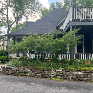 10 Eureka Springs Restaurants Locals Send Their Friends To Before The Fall Crowds Arrive