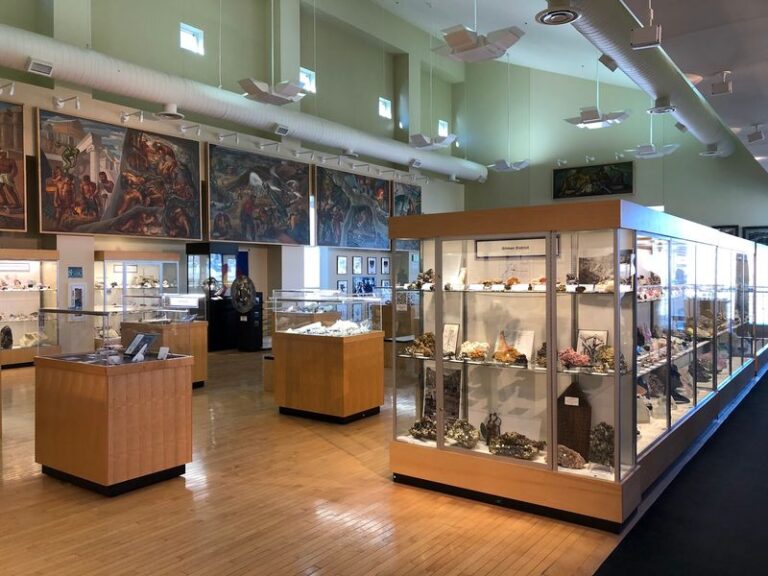 This Free Colorado Museum Holds Dazzling Gems, Gold Nuggets, And Even A Piece Of The Moon