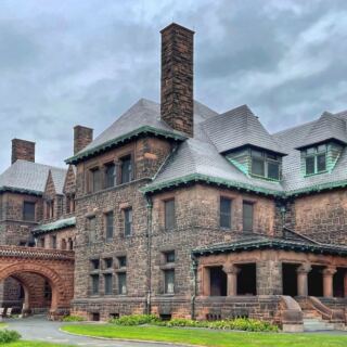Step Inside This Beautiful Minnesota Mansion That Most Locals Drive Right Past