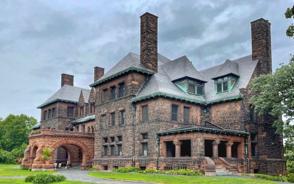 Step Inside This Beautiful Minnesota Mansion That Most Locals Drive Right Past