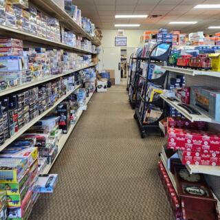 7 Old-School Illinois Hobby Shops Where Model Trains and Kits Still Fill the Shelves