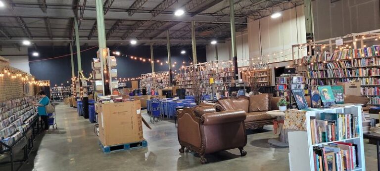 This Massive Arkansas Used Book Warehouse Is Where One Quick Stop Becomes An Entire Afternoon