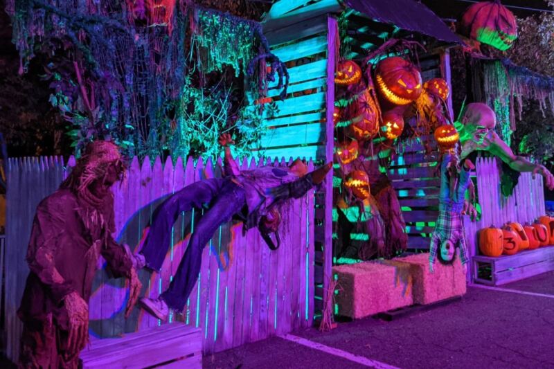 This New Jersey Haunted House Feels Like Walking Into A Horror Movie