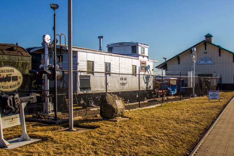 This Old-School Illinois Railroad Museum Lets Kids Climb Aboard a Real Caboose for Just a Few Dollars