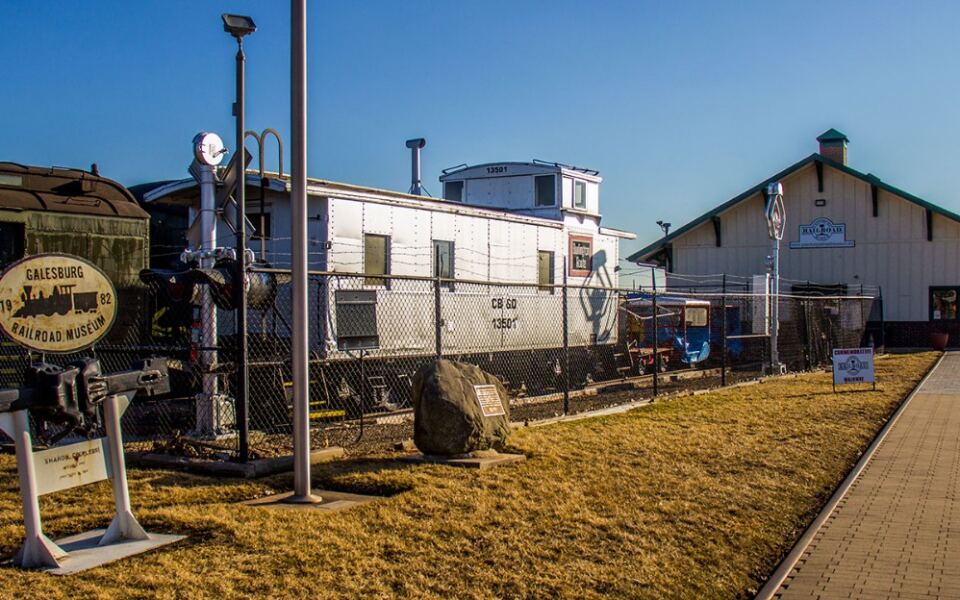 This Old-School Illinois Railroad Museum Lets Kids Climb Aboard a Real Caboose for Just a Few Dollars