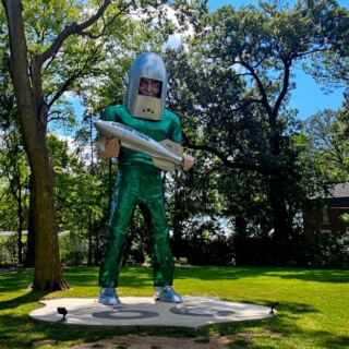 One of Illinois’ Quirkiest Small Towns Is Still Flying Under the Radar