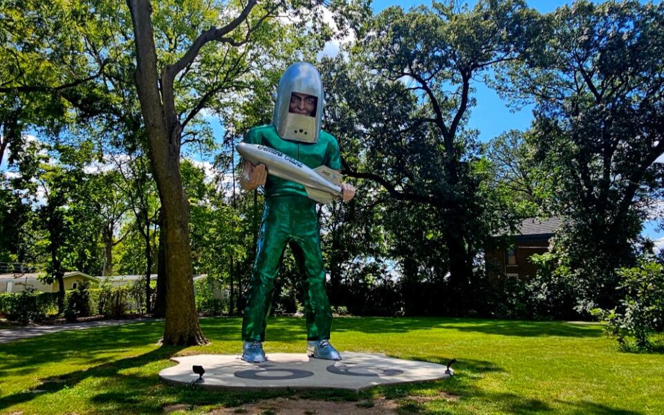 One of Illinois’ Quirkiest Small Towns Is Still Flying Under the Radar