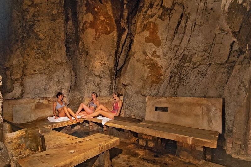 Glenwood Springs Has A Vapor Cave Where Grown-Ups Sweat Out Winter In Underground Grottoes