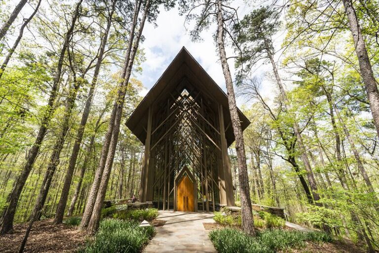 Turn The Little Rock–Hot Springs Drive Into A Road Trip With These 8 Stops