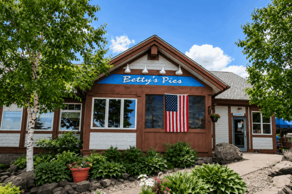 Order The Five-Layer Chocolate Pie At This North Shore Minnesota Stop And You’ll Get The Hype