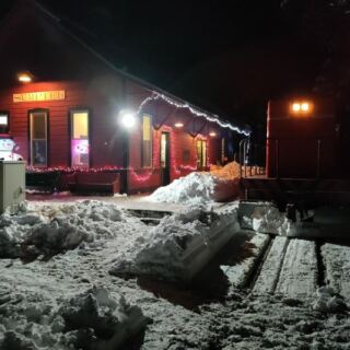 This Tiny Oregon Town Seems Sleepy Until You Find Out Why Visitors Keep Showing Up