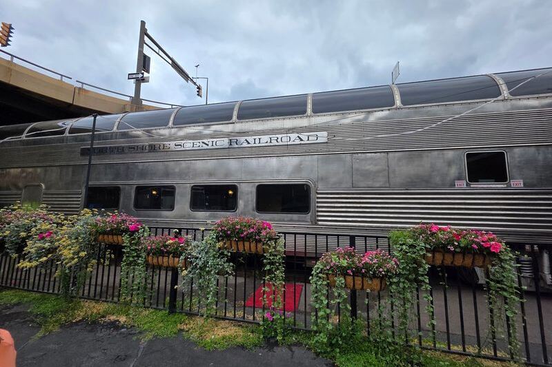 This Minnesota Dinner Train Turns Three Hours Of Countryside Into A Five-Star Meal