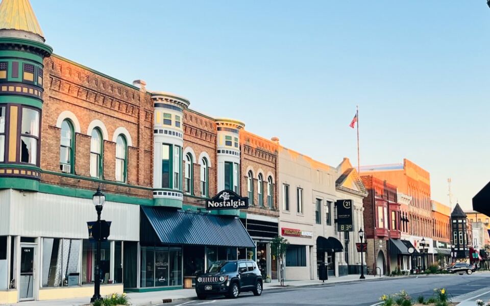 Life Moves Slowly and Costs Less in This Pretty Small Illinois Town Where Retirees Live on Social Security