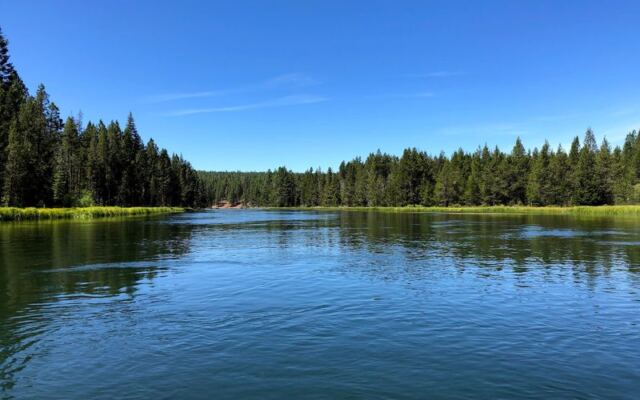 This Gentle Oregon River Float Carries Your Tube 2.5 Miles While the Current Does All the Work