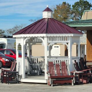 This North Carolina Mennonite Bakery Has People Driving Hours For Fresh Bread And Whoopie Pies