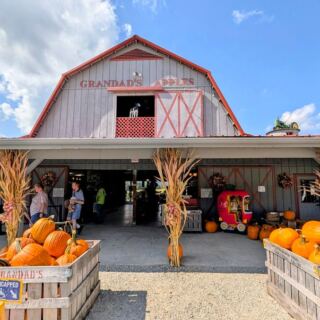 This North Carolina Apple Orchard Turns Fall Into Pumpkins, Hot Donuts And Cider You Can’t Resist