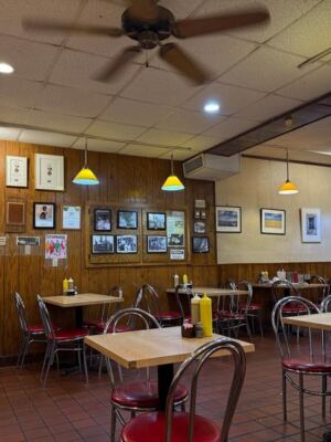 Generations of Minnesotans Keep Coming Back to This Beloved Kosher Deli