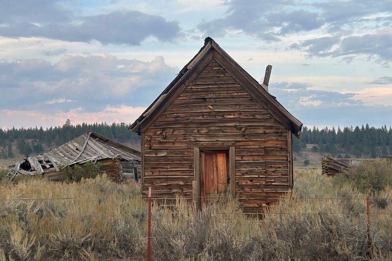8 Oregon Ghost Towns Locals Refuse to Visit Once the Sun Goes Down