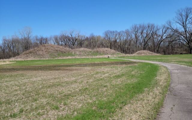 Oklahoma’s Only Public Prehistoric Mound Site Sits Quietly Where Most Travelers Never Think To Stop