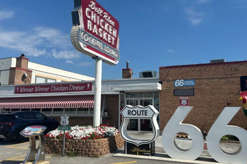 9 Must-Visit Illinois Restaurants That Belong on Every Food Lover’s Bucket List