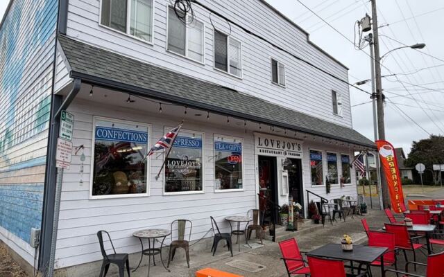 This Oregon Tea Room Feels More Like England, With Proper British Tea, Warm Scones and Clotted Cream